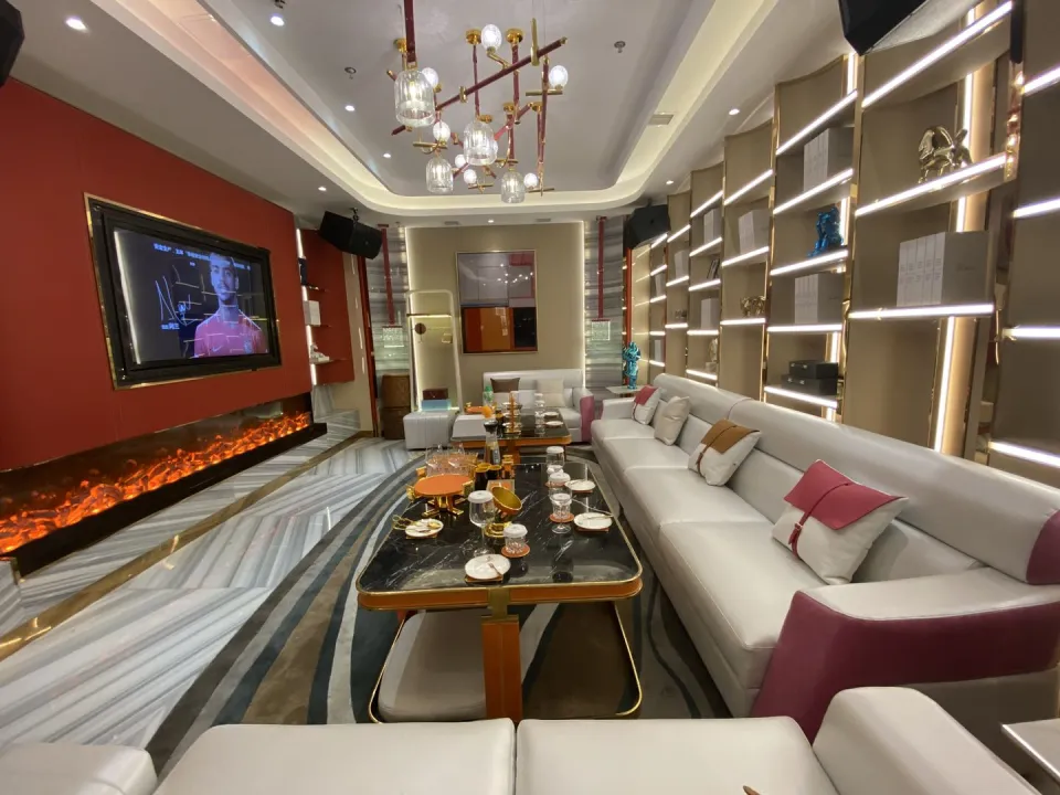 南宁新东方（原格莱美）商务KTV，商务宴请去哪唱？这里给你一个体面的答案